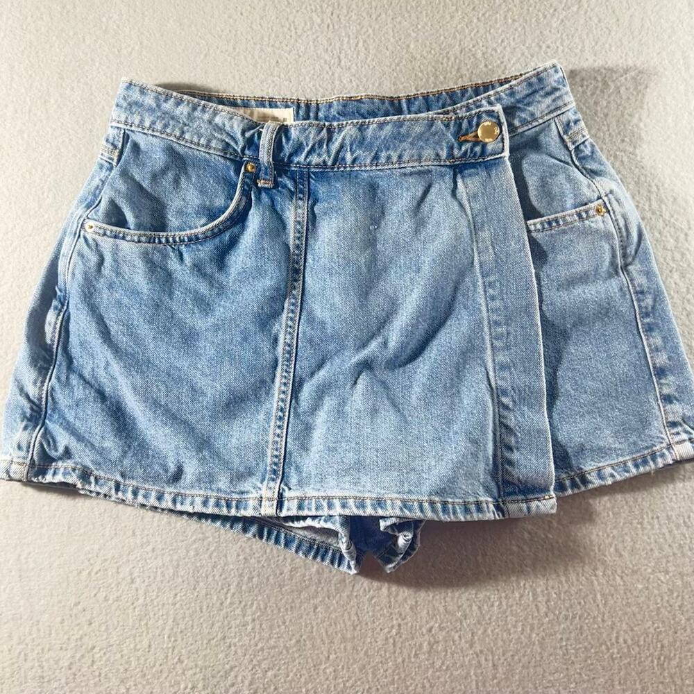 Zara Denim Skort Wrap Front Light Wash Jean skort Size M